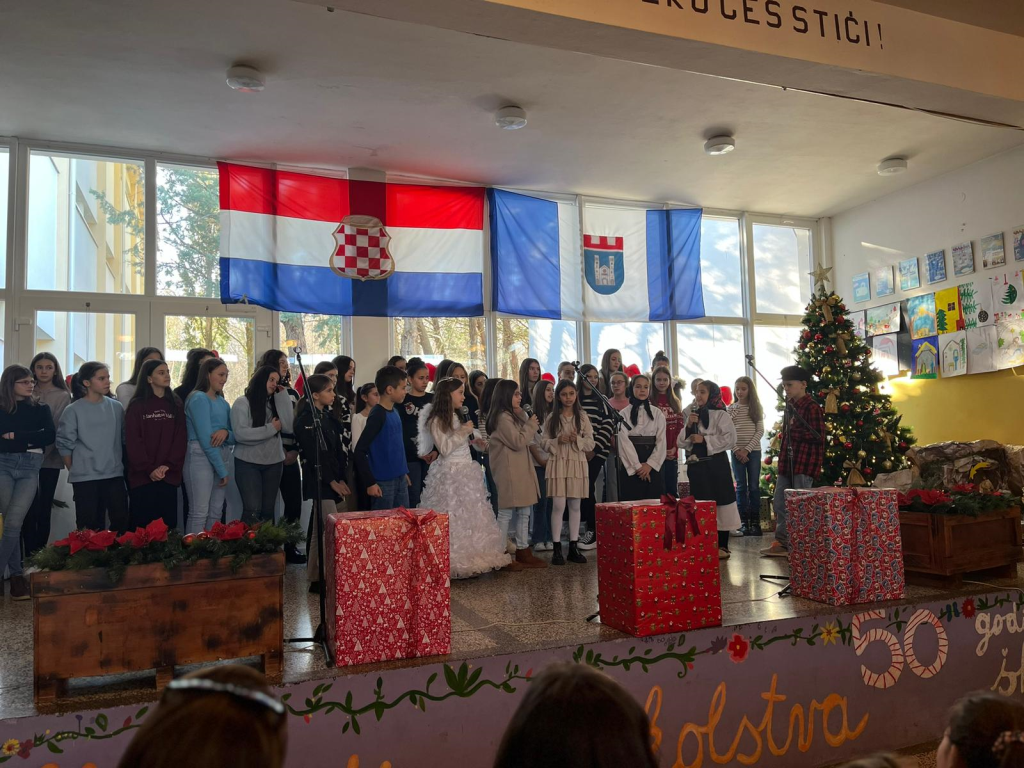 Božićna priredba Osnovne škole Biograci