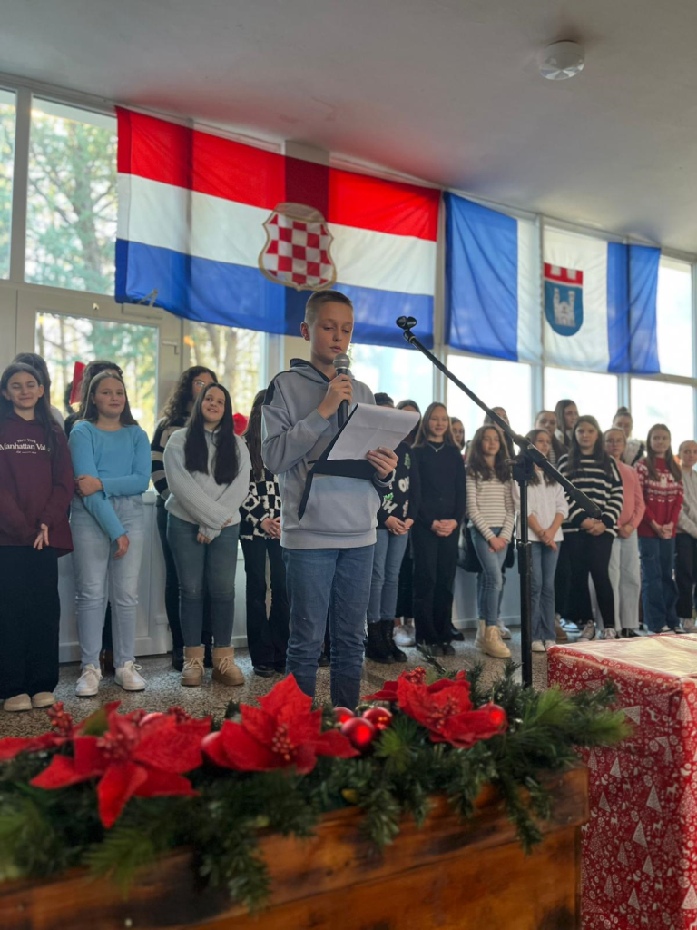 Božićna priredba Osnovne škole Biograci