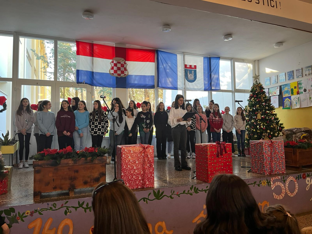 Božićna priredba Osnovne škole Biograci