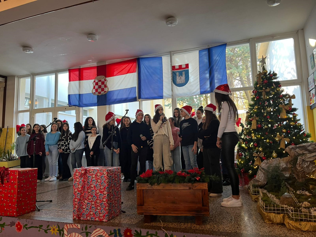 Božićna priredba Osnovne škole Biograci